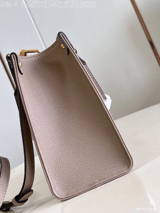 Aaa replica ru PM VUITTON LOUIS ONTHEGO 0808